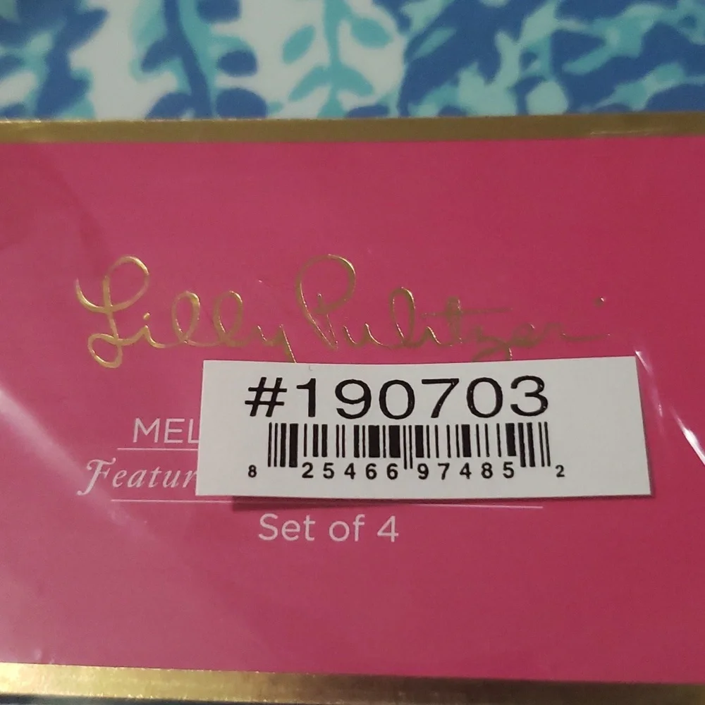 Lilly Pulitzer Kaleidoscope Coral 4-Piece​​ Melamine Plate Set